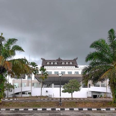 Hotel Horison Ultima Bandara Balikpapan à Sepinggang Kecil Extérieur photo