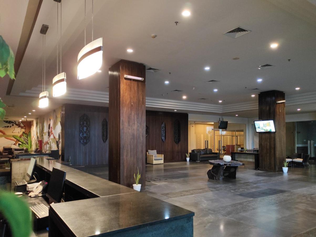 Hotel Horison Ultima Bandara Balikpapan à Sepinggang Kecil Extérieur photo